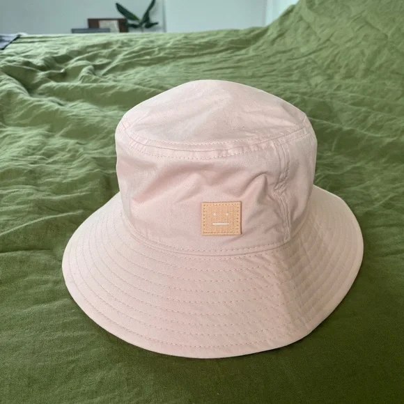 Acne Studios | Accessories | Acne Studios Pink Bucket Hat  display picture 1